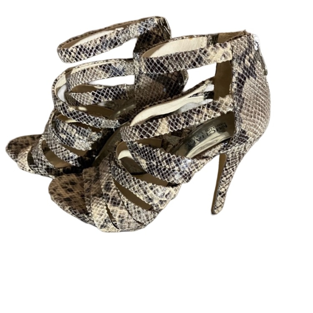 In Beautiful Condition! MICHAEL KORS Leather Snake Print Sandals